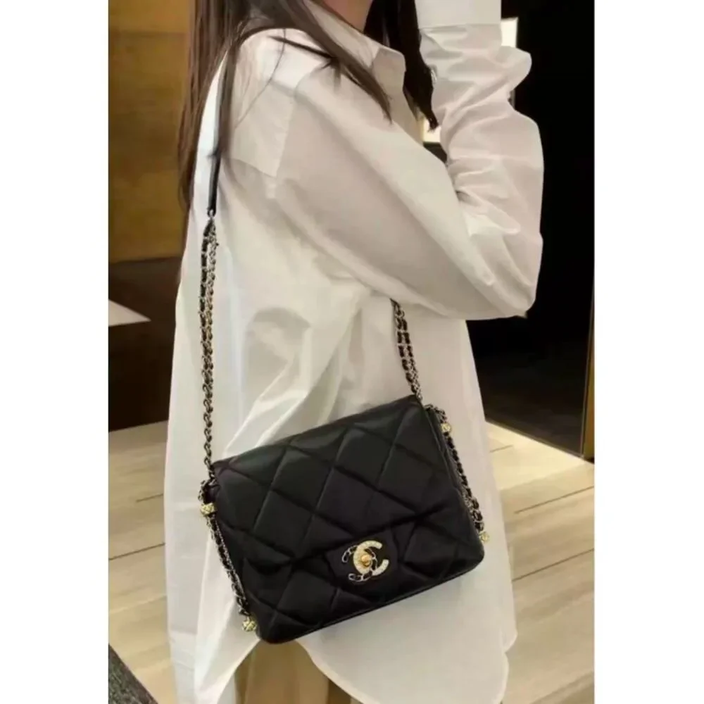 Chanel Women Pre-Loved Bag Very Good Condition